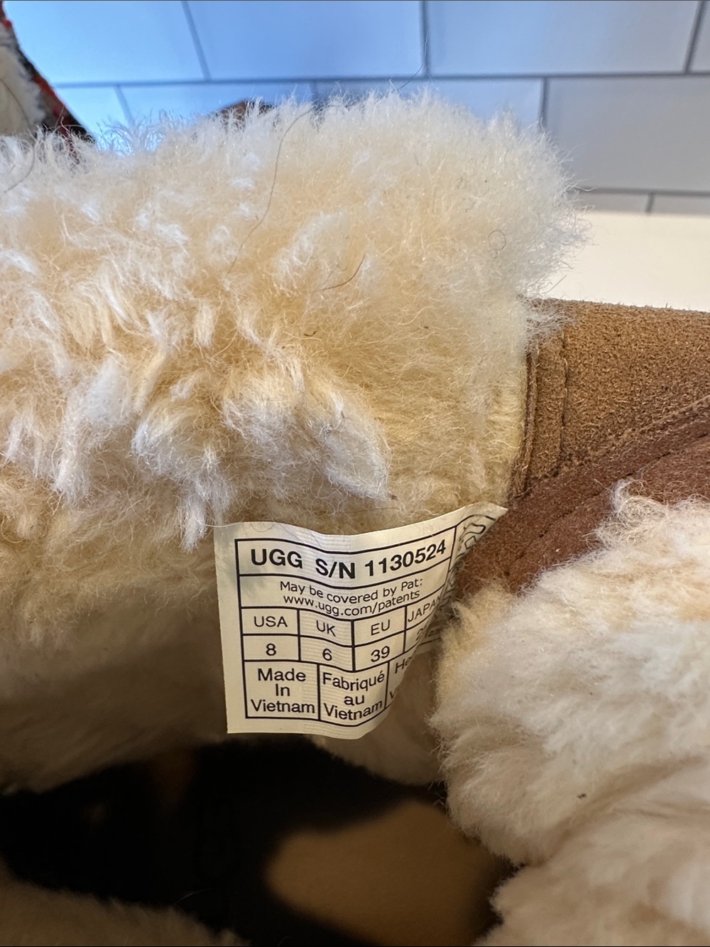 UGG Chestnut Leather Shearling-Trim Lace-Up Winter Boots- Never worn - Picture 4 of 4